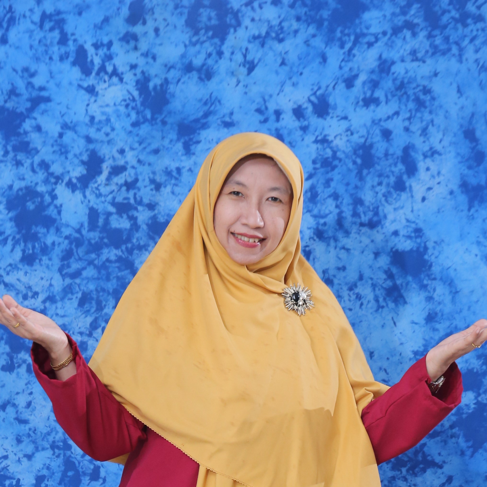 Hj. CUCU RISA ASMARANI, M.Pd.